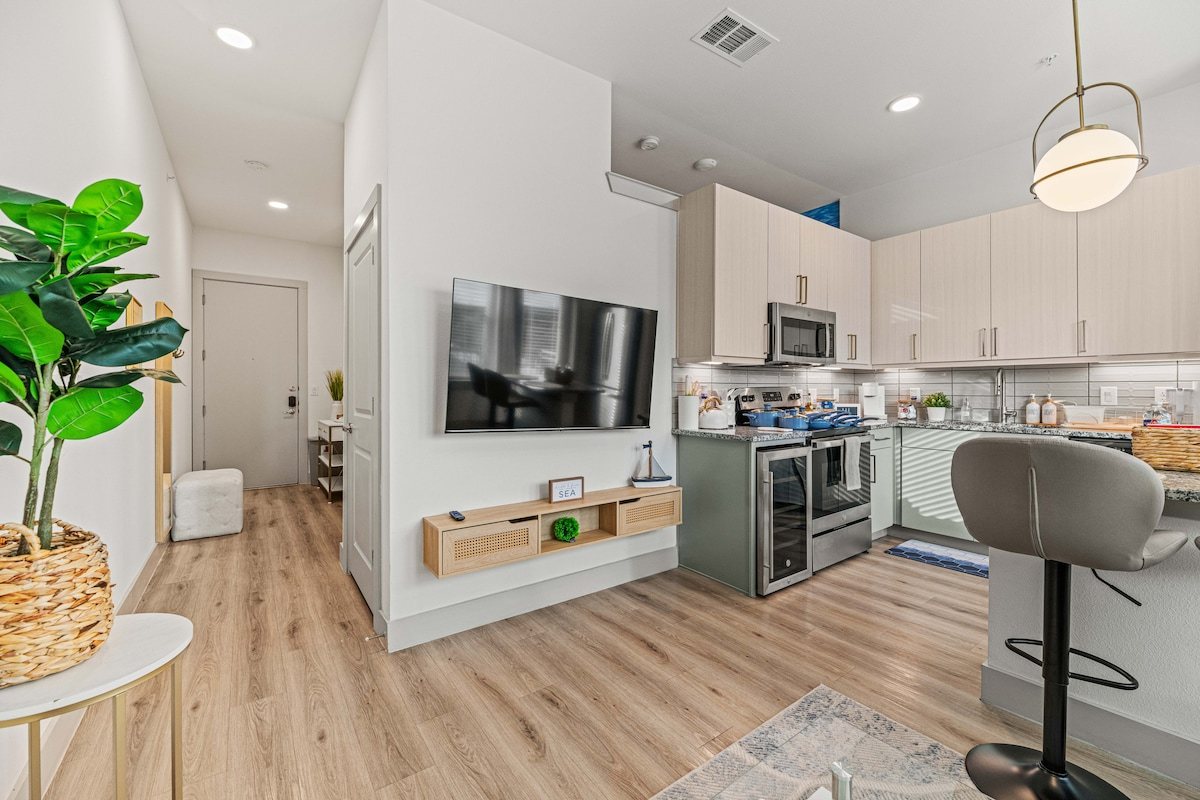 Living area and TV